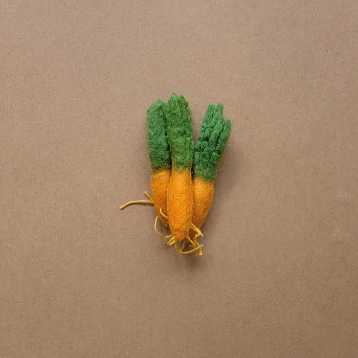 papoose 100% felt mini carrot