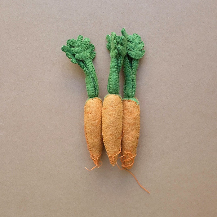 papoose 100% felt dutch carrot